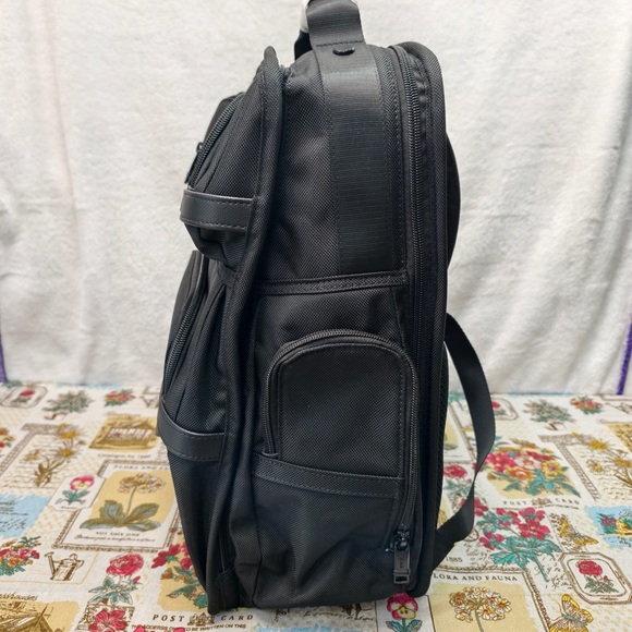 🌞TUMI Alpha 3 Backpack | Ballistic Nylon Large Capacity | Business & Travel - Picture 3 of 5